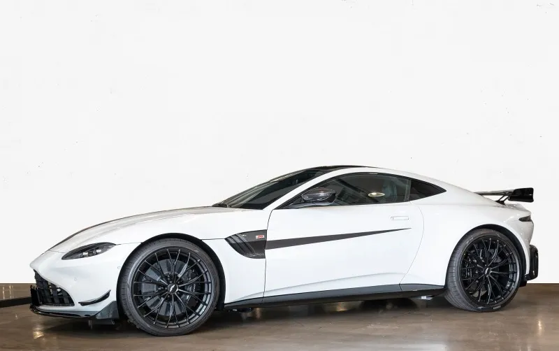 Aston martin V8 Vantage Coupe =F1 Edition= 2X2 Twill Carbon Fibre Гаранция Image 1