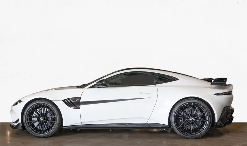 Aston martin V8 Vantage Coupe =F1 Edition= 2X2 Twill Carbon Fibre Гаранция Image 4